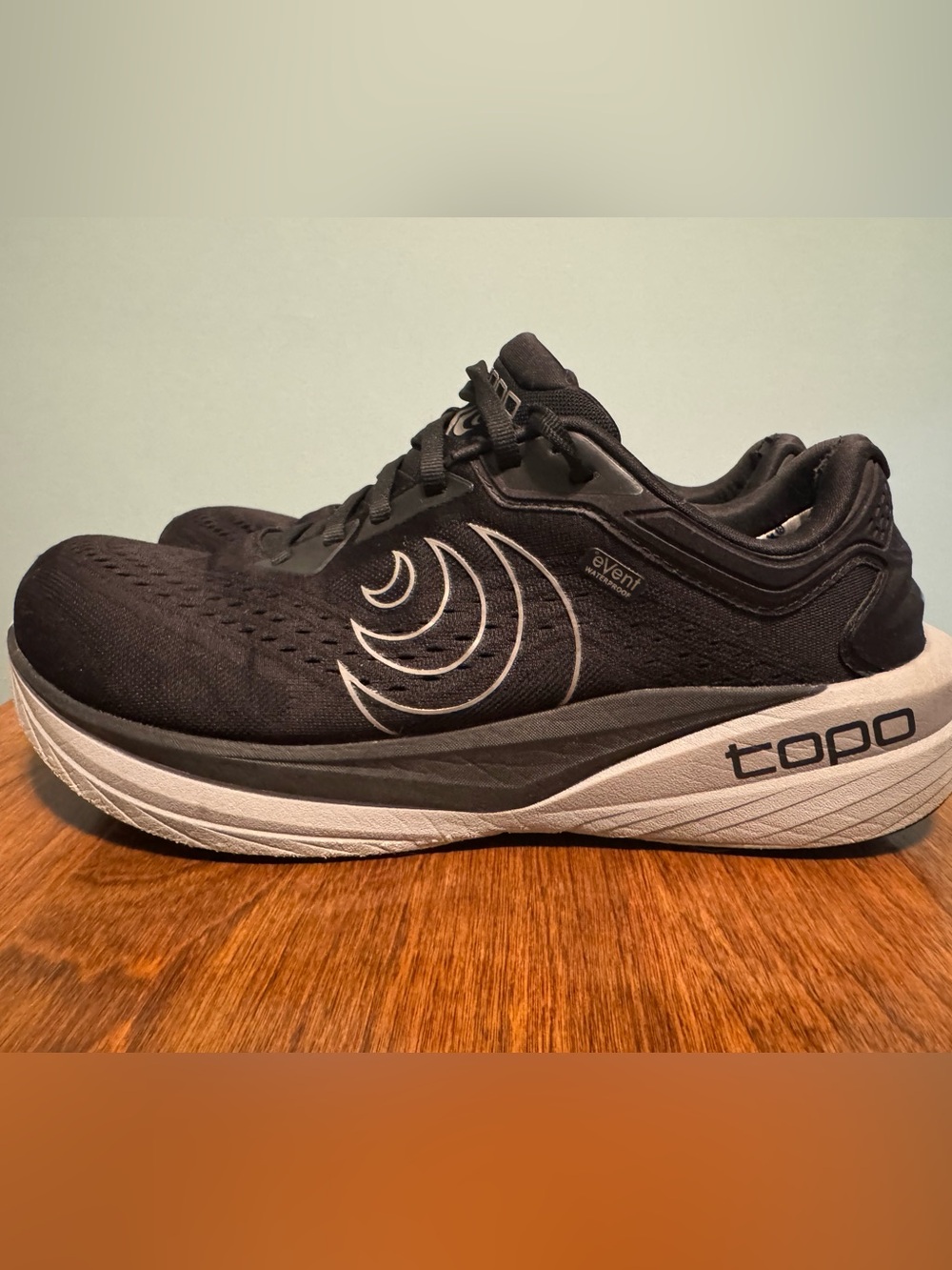 Topo Athletic Men's Black Neutral Running Shoes